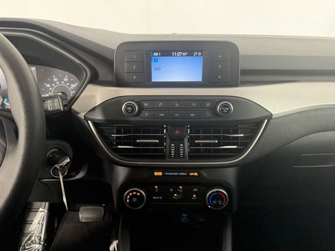 Used 2022 Ford Escape S FWD image 18