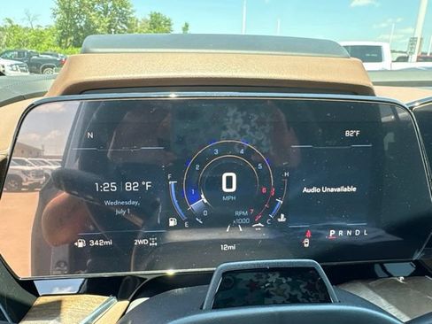 New 2026 Chevrolet Tahoe High Country w/ Sun And Tow Package AWD/4WD image 19