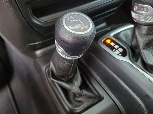 Certified 2021 Jeep Wrangler Unlimited Sport image 30