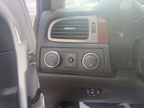 Used 2013 GMC Sierra 1500 SLT AWD/4WD image 16