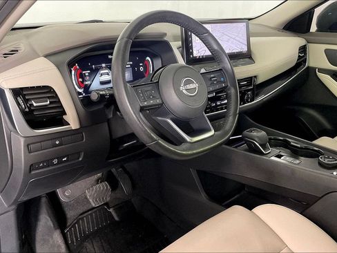 Used 2024 Nissan Rogue SL w/ SL Premium Package AWD/4WD image 14