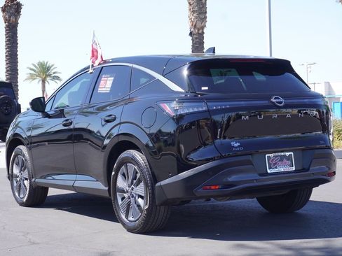 Certified 2025 Nissan Murano SL image 3