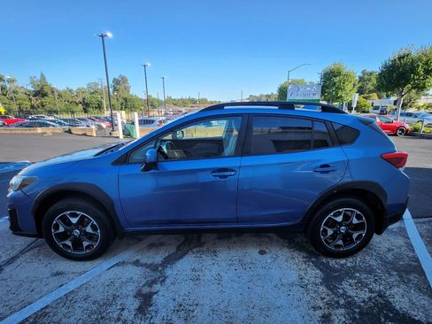 Used 2018 Subaru Crosstrek 2.0i Premium w/ Popular Package #2 AWD/4WD image 2