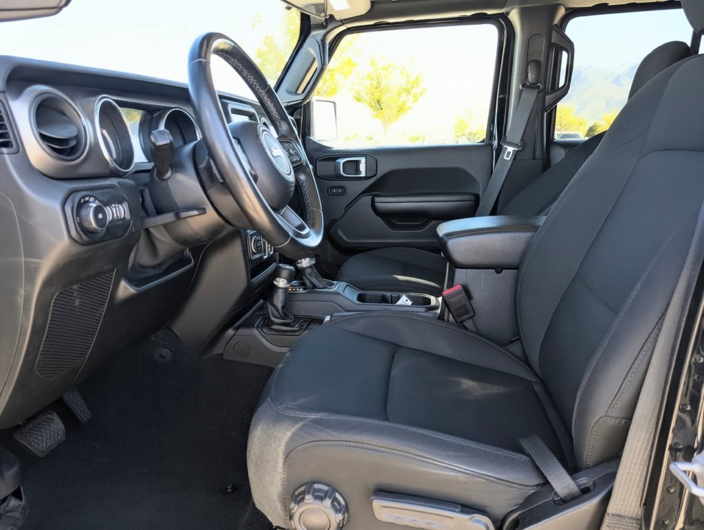 Used 2021 Jeep Wrangler Unlimited Sport AWD/4WD image 24