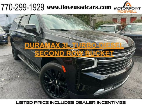 Used 2024 Chevrolet Suburban LT image 1