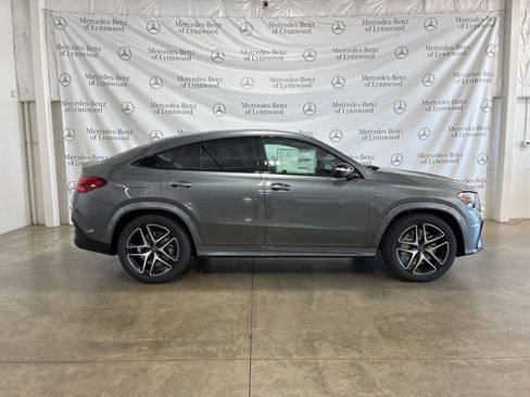 New 2026 Mercedes-Benz GLE 53 AMG 4MATIC Coupe image 4