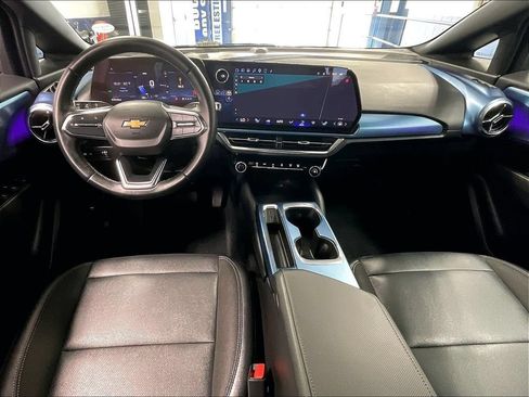 Used 2024 Chevrolet Equinox EV LT FWD image 21