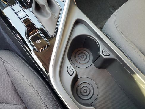 New 2026 Kia Niro LX image 23