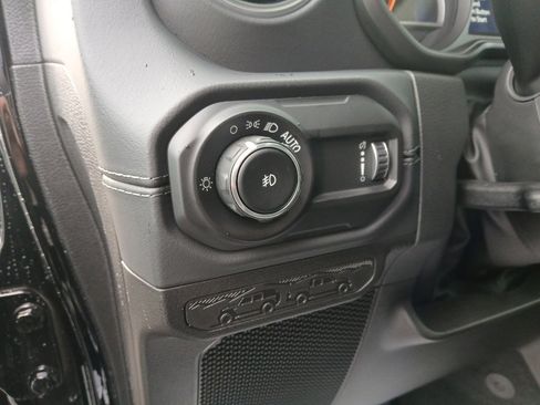 New 2026 Jeep Wrangler Unlimited Sahara image 33