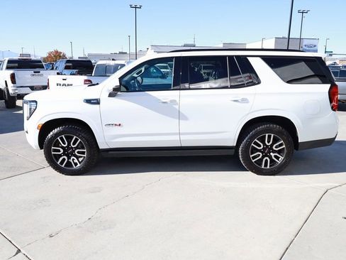 Used 2022 GMC Yukon AT4 w/ Max Trailering Package AWD/4WD image 3