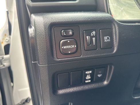 Used 2024 Toyota 4Runner SR5 Premium image 19