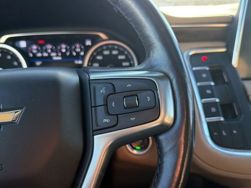 Used 2021 Chevrolet Tahoe Premier w/ Premium Package image 24