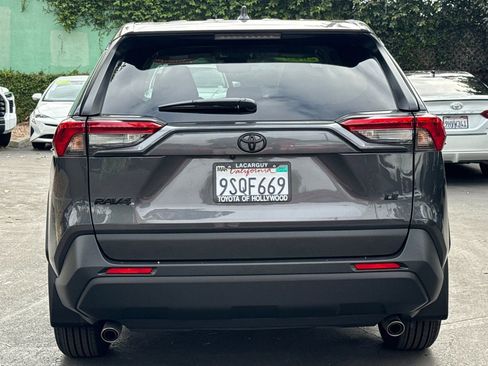 Certified 2025 Toyota RAV4 LE FWD image 5