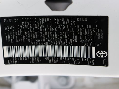 Certified 2025 Toyota Corolla LE image 37