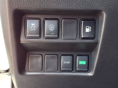Used 2020 Nissan Rogue S FWD image 27