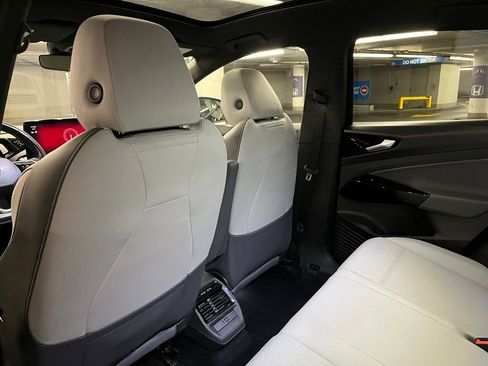Certified 2021 Volkswagen ID.4 Pro S image 23