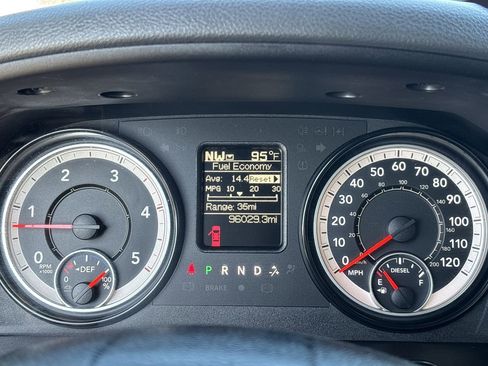 Used 2016 RAM 3500 Tradesman w/ Cold Weather Group image 31