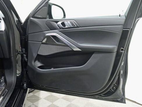 Used 2025 BMW X6 M60i AWD/4WD image 40