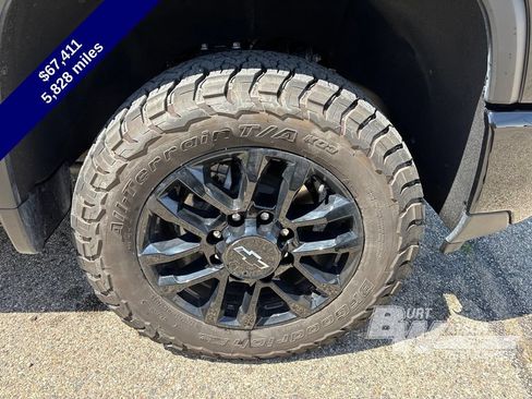 Used 2025 Chevrolet Silverado 2500 High Country w/ Midnight Edition AWD/4WD image 11
