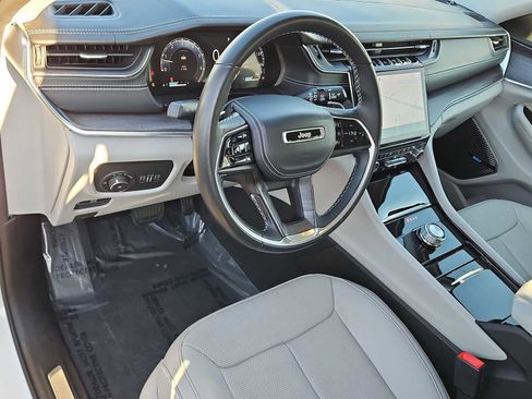 Used 2021 Jeep Grand Cherokee L Overland w/ Trailer Tow Group (B) image 10