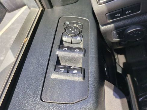 Used 2019 Ford F150 Raptor w/ Equipment Group 802A Luxury image 22