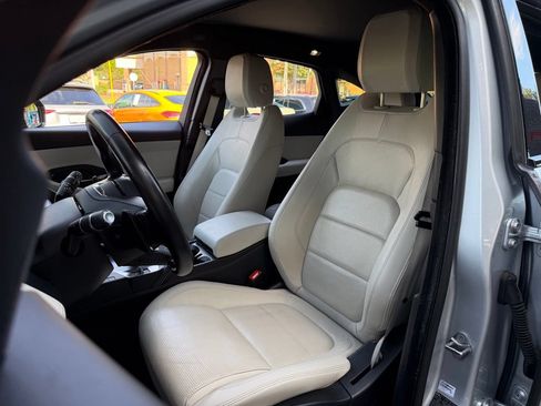 Used 2019 Jaguar E-PACE R-Dynamic S AWD/4WD image 26