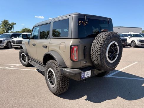 New 2025 Ford Bronco Badlands w/ Matte Film Protection Package AWD/4WD image 6