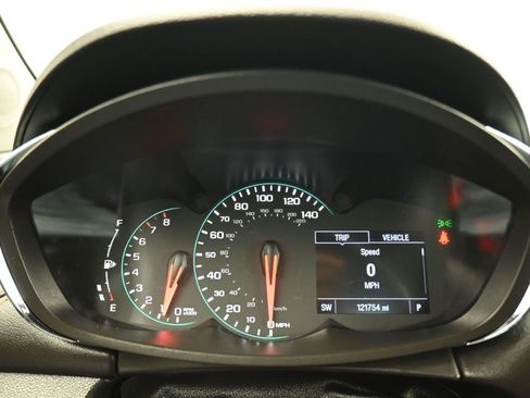 Used 2020 Chevrolet Trax LT w/ LT Convenience Package image 15