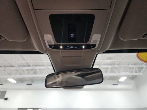 Used 2025 Honda CR-V EX image 17