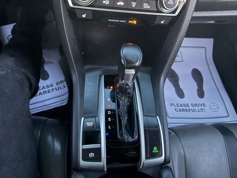 Used 2017 Honda Civic Touring image 16