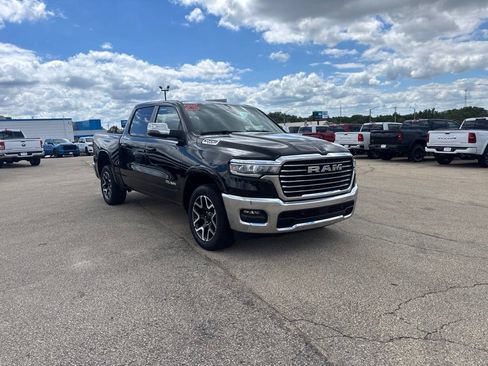 Used 2025 RAM 1500 Laramie w/ Bed Utility Group AWD/4WD image 8