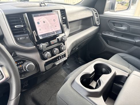 New 2026 RAM 1500 Express AWD/4WD image 23