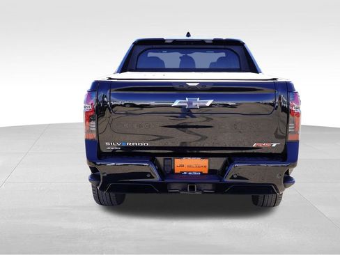Certified 2025 Chevrolet Silverado EV RST image 6