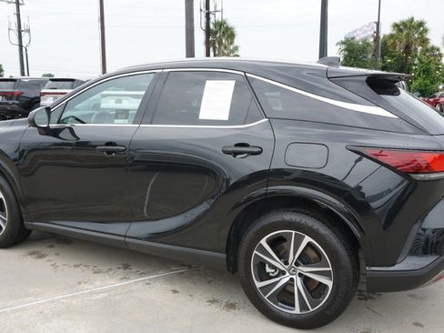 Used 2025 Lexus RX 350 Premium w/ Accessory Package (Z1) FWD image 6