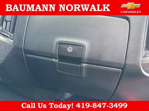 Used 2018 Chevrolet Silverado 1500 LT w/ All Star Edition AWD/4WD image 35