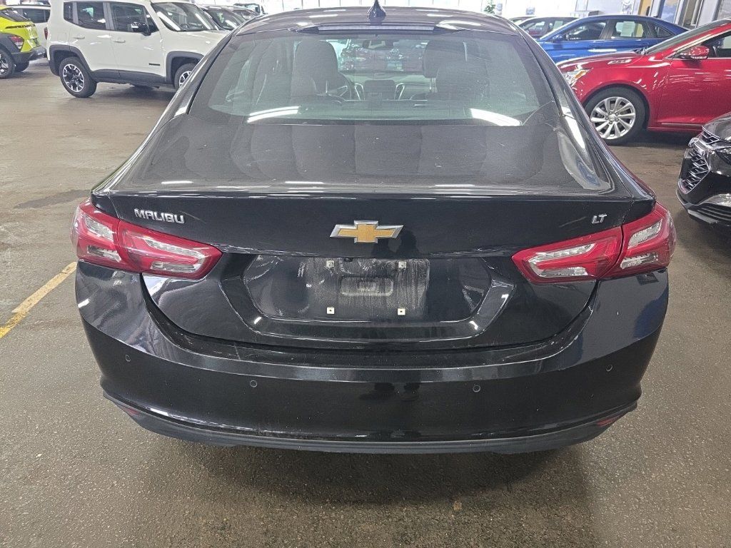 Used 2024 Chevrolet Malibu LT FWD image 3