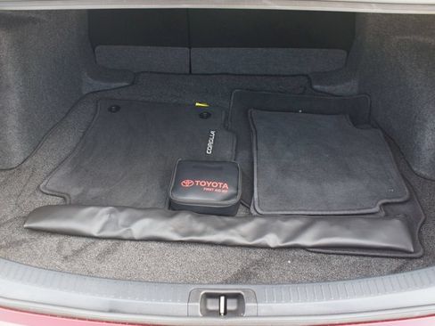 Used 2025 Toyota Corolla XSE FWD image 17
