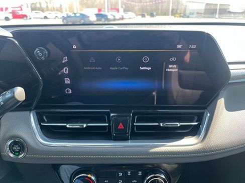 Used 2025 Chevrolet TrailBlazer ACTIV w/ Driver Confidence Package image 24