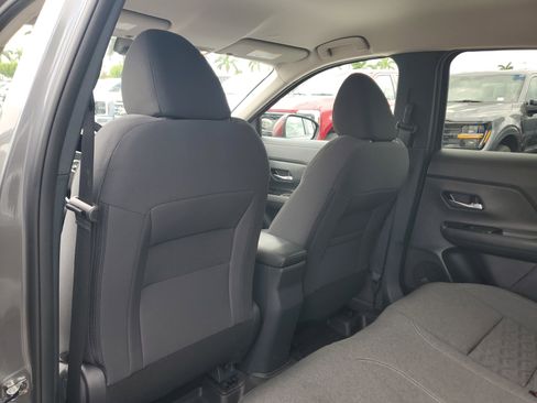 Certified 2025 Nissan Kicks SV FWD image 13
