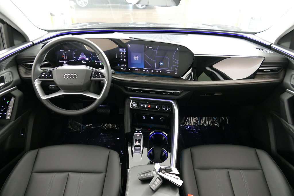 Certified 2025 Audi Q5 Premium w/ Convenience Package AWD/4WD image 25