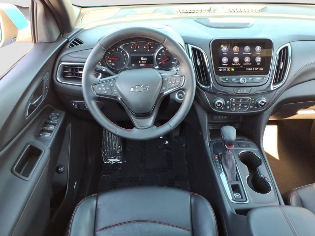 Used 2024 Chevrolet Equinox RS w/ RS Leather Package FWD image 17