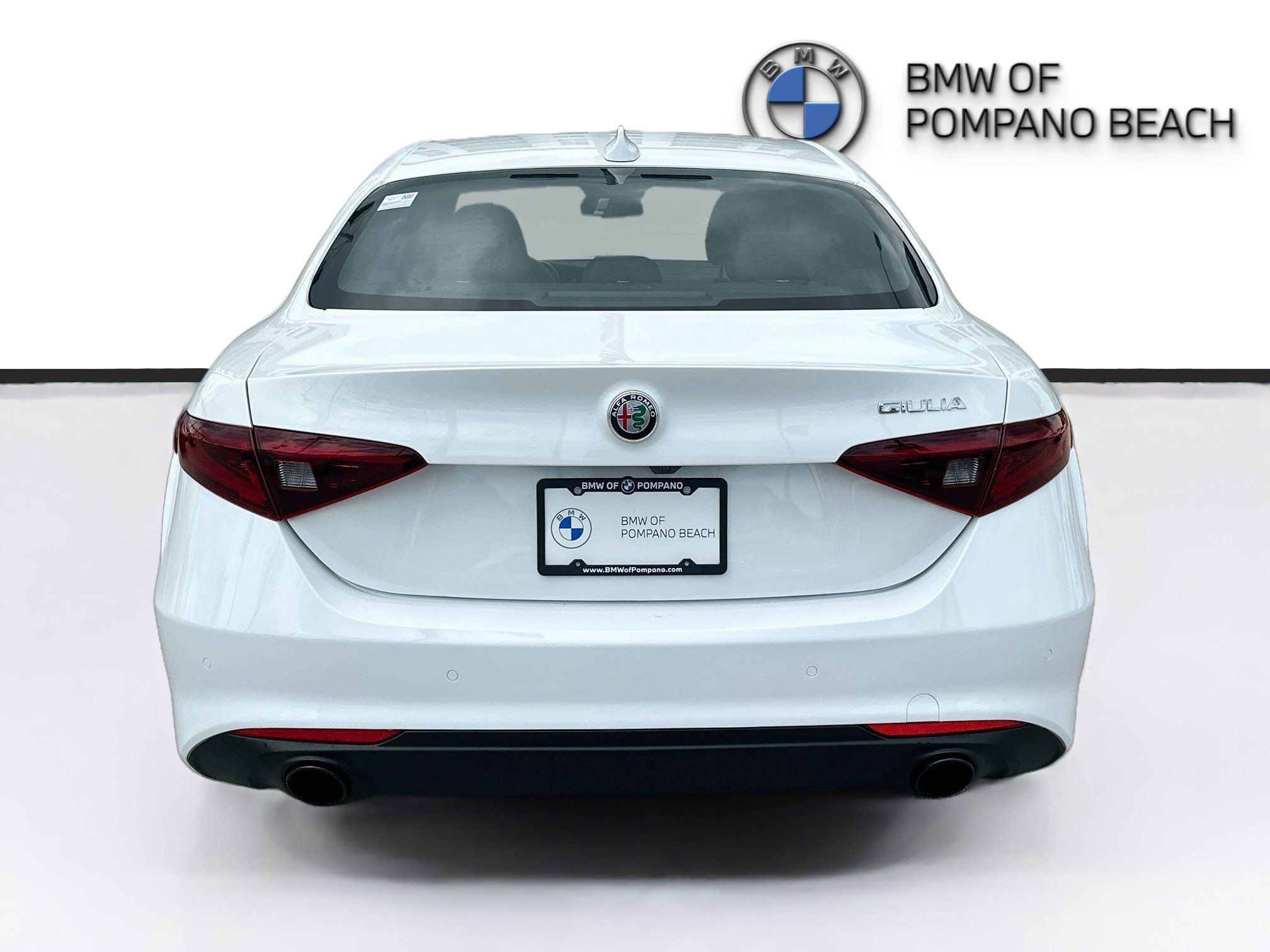 Used 2023 Alfa Romeo Giulia Sprint RWD image 6