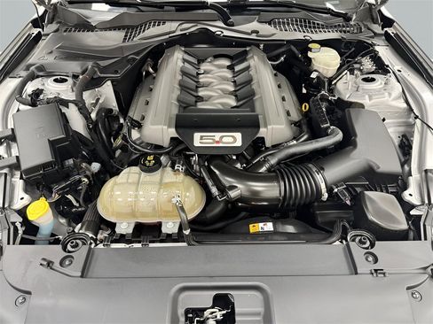 Used 2017 Ford Mustang GT image 19