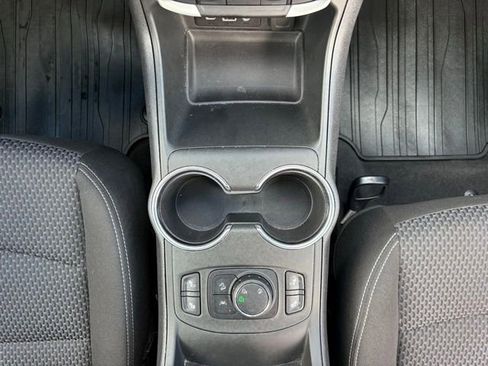 Used 2022 GMC Terrain SLE w/ Driver Convenience Package AWD/4WD image 26