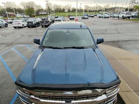 Used 2018 Chevrolet Silverado 1500 LT w/ Texas Edition image 16