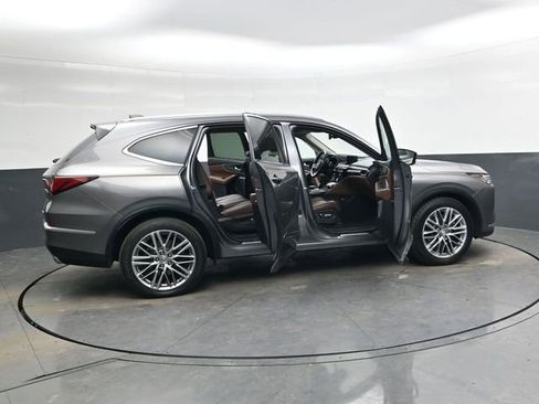 Used 2023 Acura MDX SH-AWD w/ Advance Package image 40