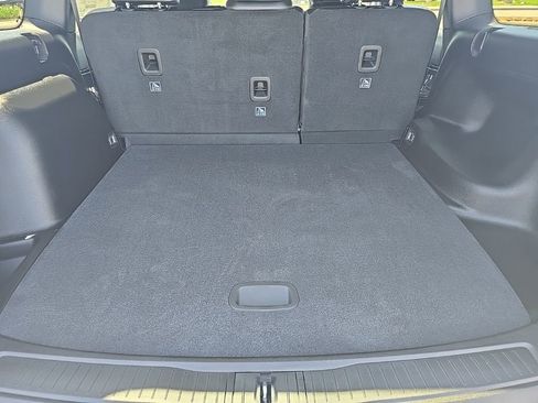 New 2025 Jeep Grand Cherokee Altitude image 16