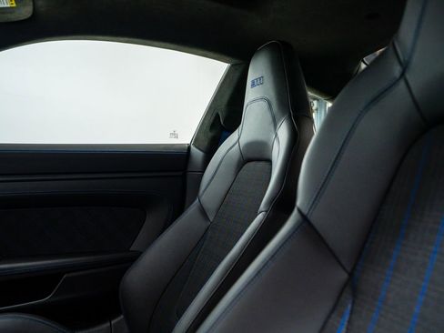 Certified 2025 Porsche 911 Carrera T RWD image 35
