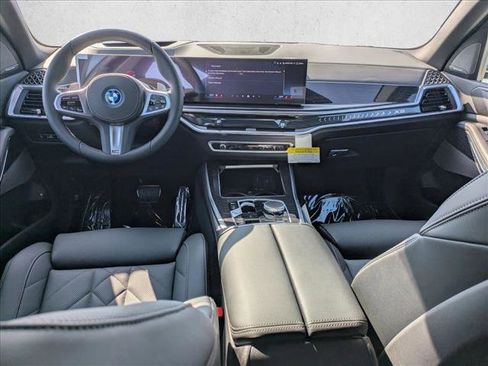 New 2026 BMW X5 xDrive50e w/ M Sport Package image 15