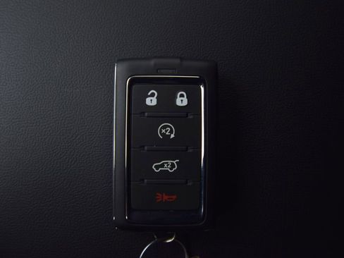 New 2025 Jeep Grand Cherokee L Laredo image 40